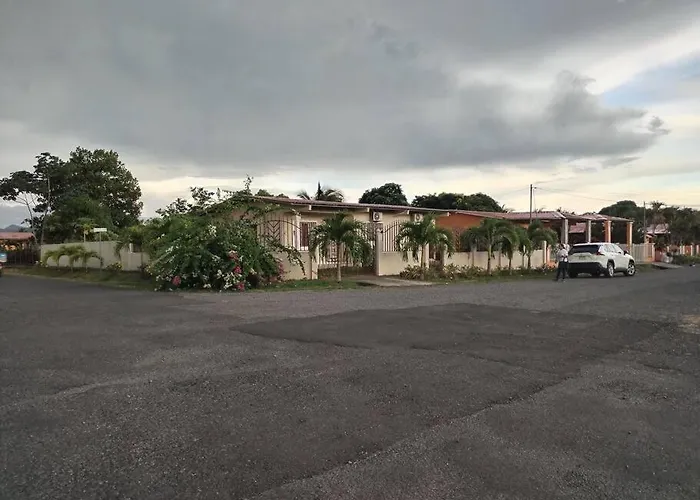 La Casa Las Palmitas