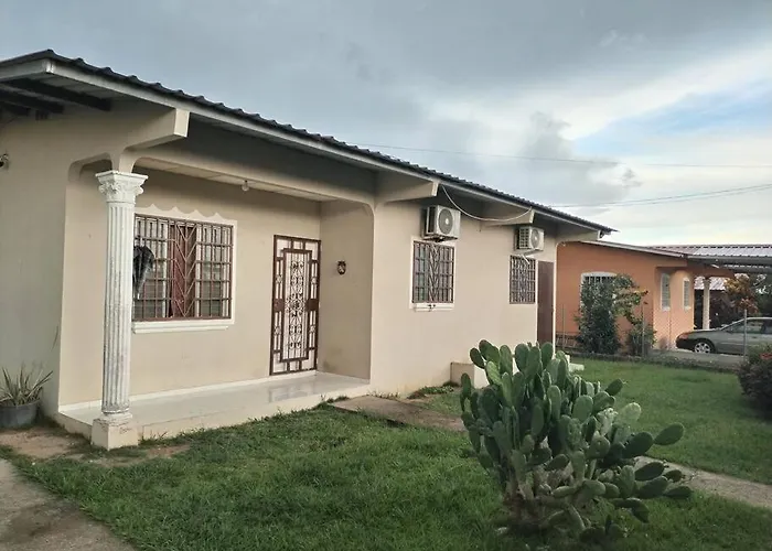 La Casa Las Palmitas